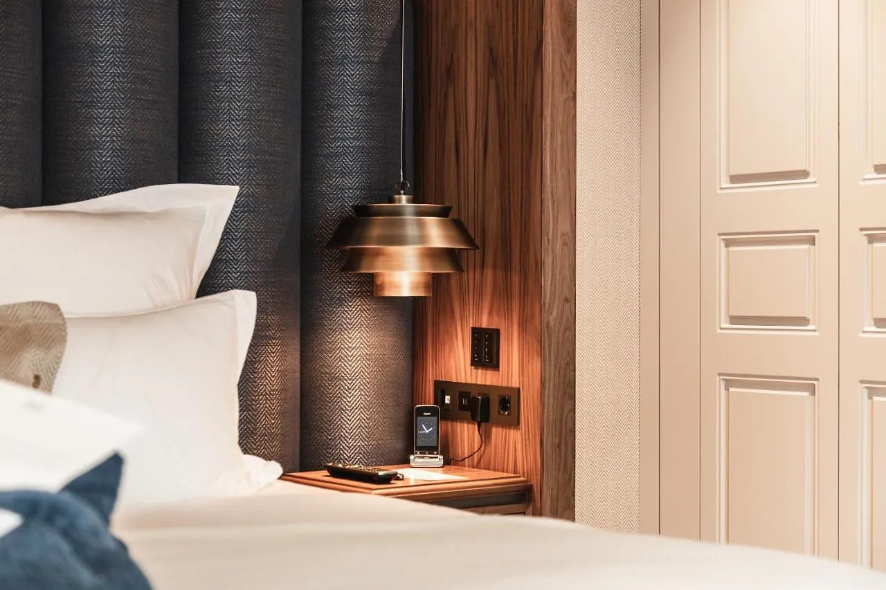 *****  Hotel 717 Amsterdam Netherlands