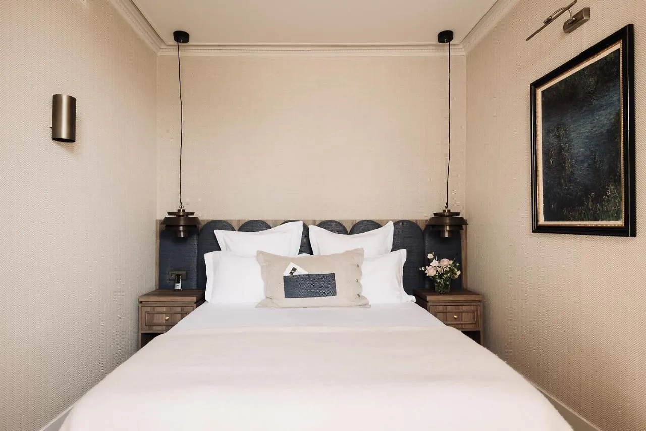 *****  Hotel 717 Amsterdam Netherlands