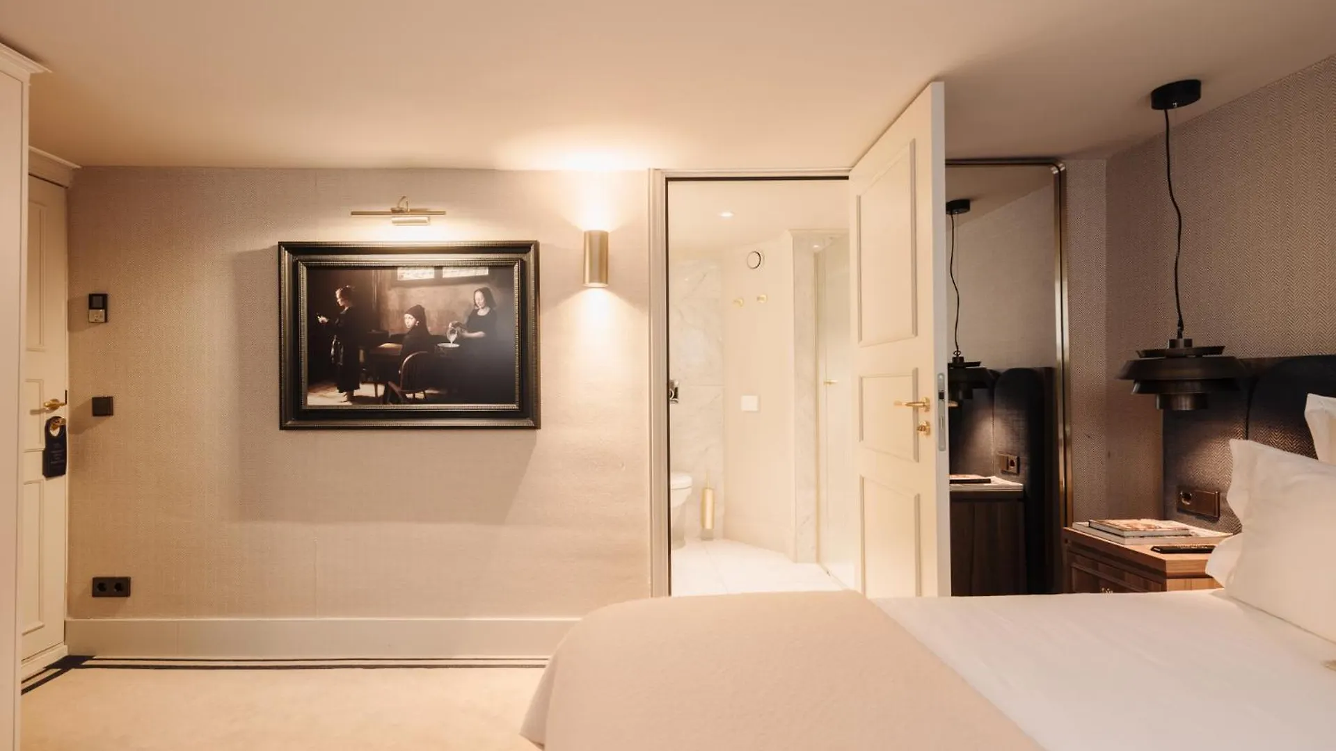*****  Hotel 717 Amsterdam Netherlands